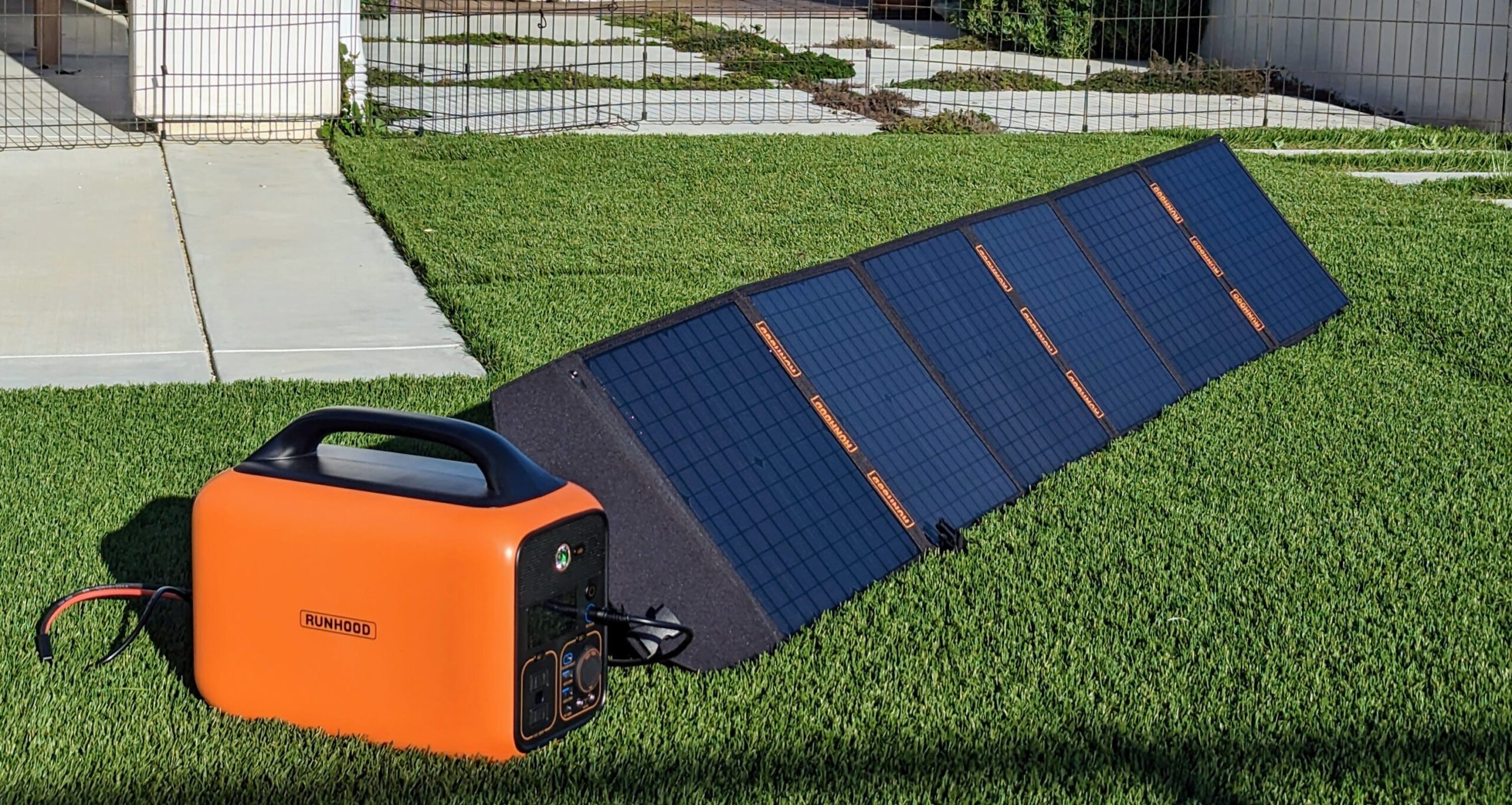 Runhood RALLYE 600 Plus Solar Generator