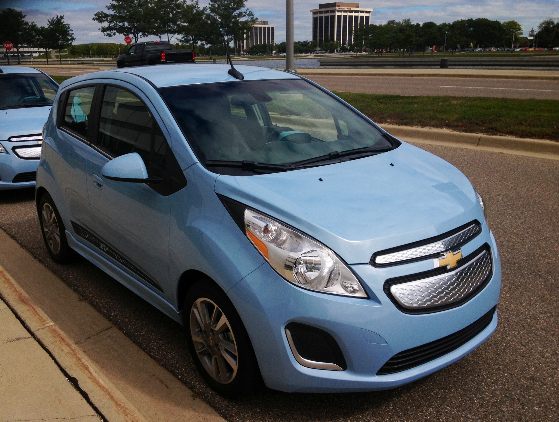 2016 chevy spark store ev problems