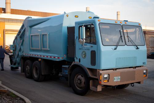 Motiv Power Systems Chicago electric garbage truck