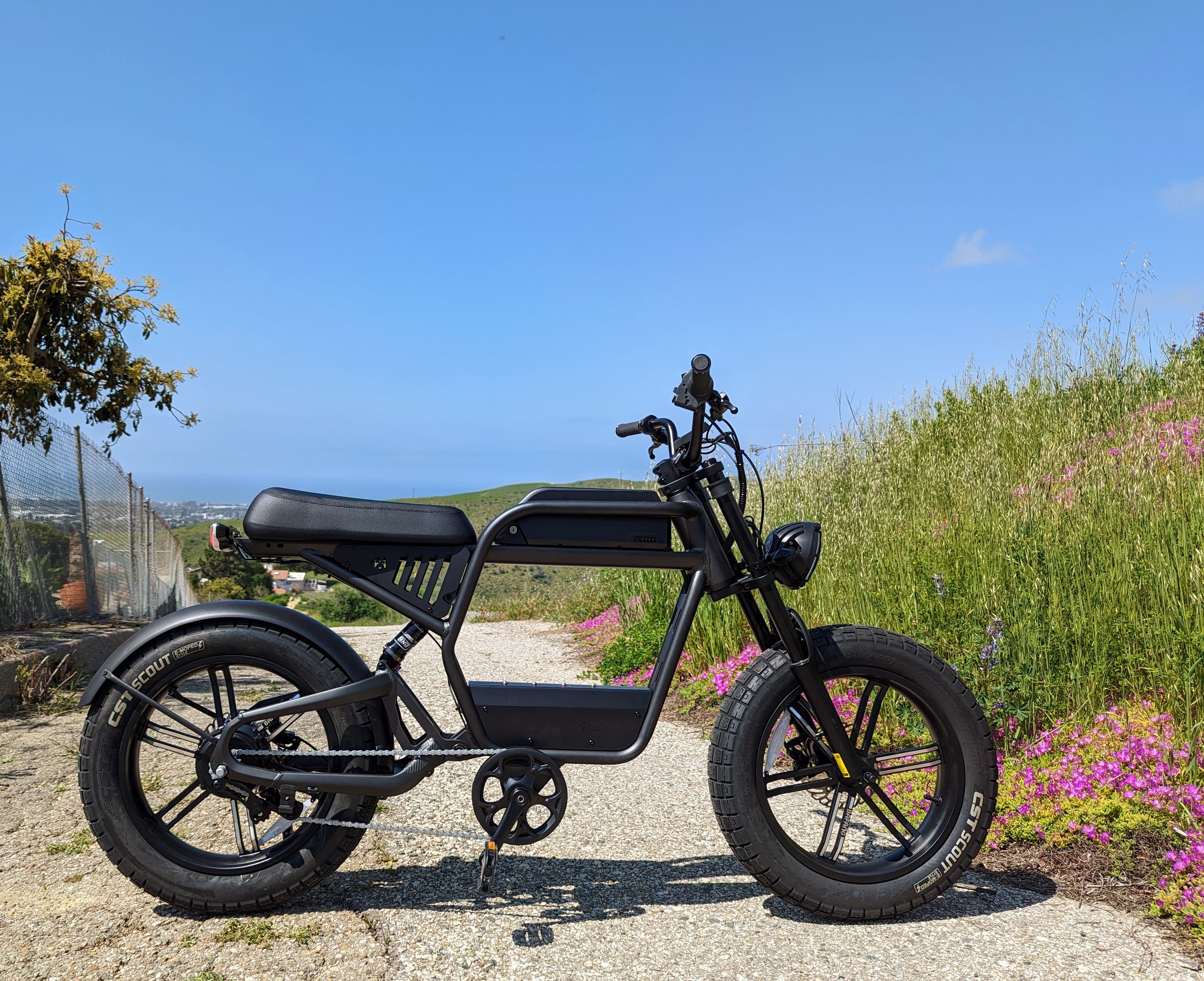 https://cleantechnica.com/wp-content/uploads/2023/05/2023.04-ride1up-revv-emoped-ebike-electric-bicycle-KYLE-1.jpg