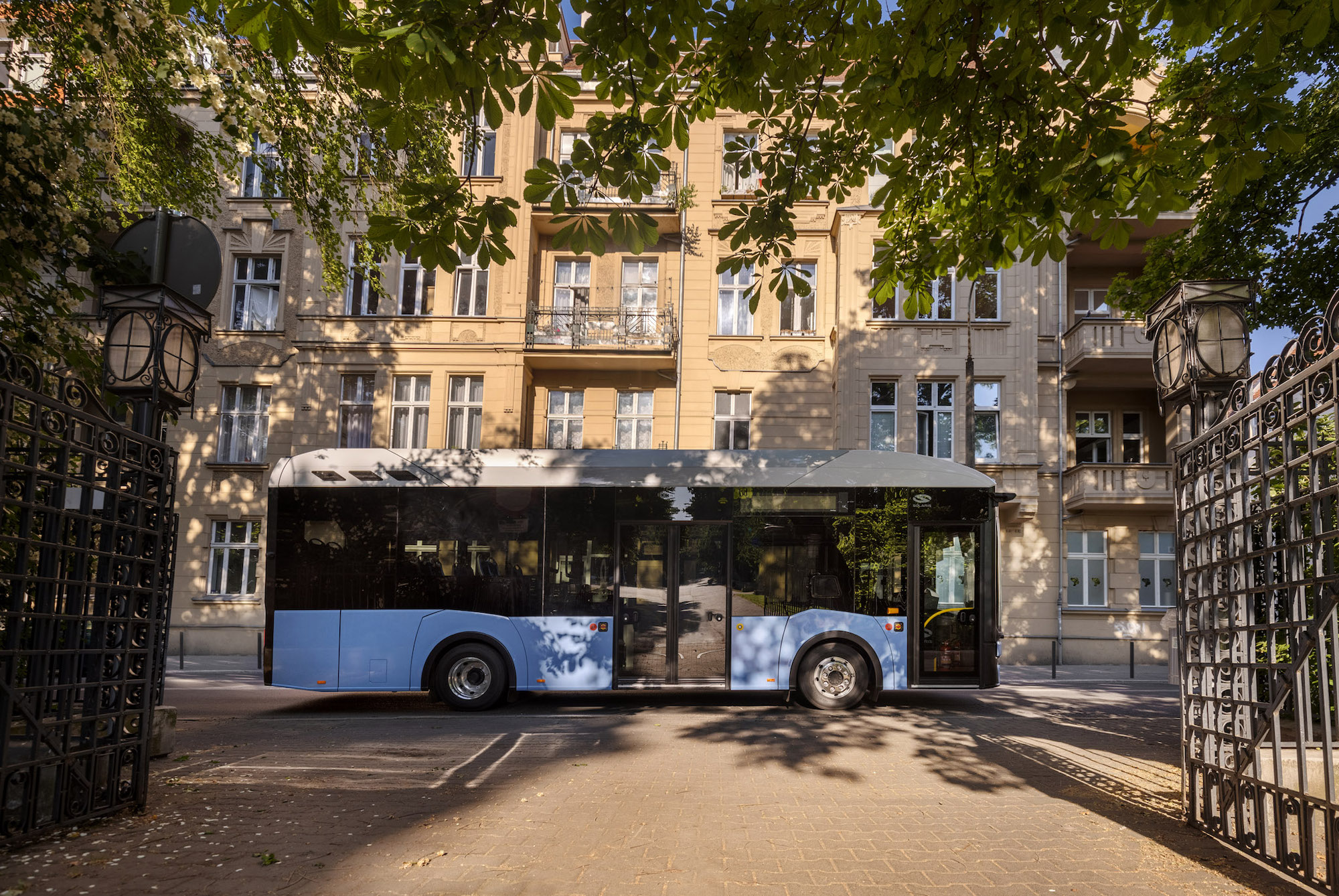 Public Transport for All: How to Unlock Climate & Development Benefits from Sustainable Mobility - CleanTechnica