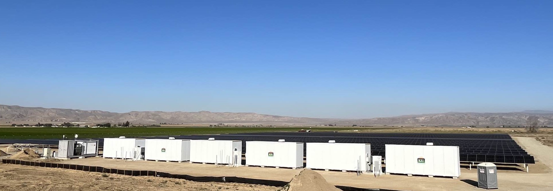 New Solar Power & Energy Storage System Uses Former Electric Vehicle Batteries - CleanTechnica