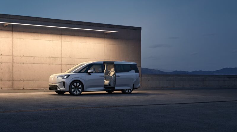 Volvo Launches First-ever, 4,000 All-electric Minivan