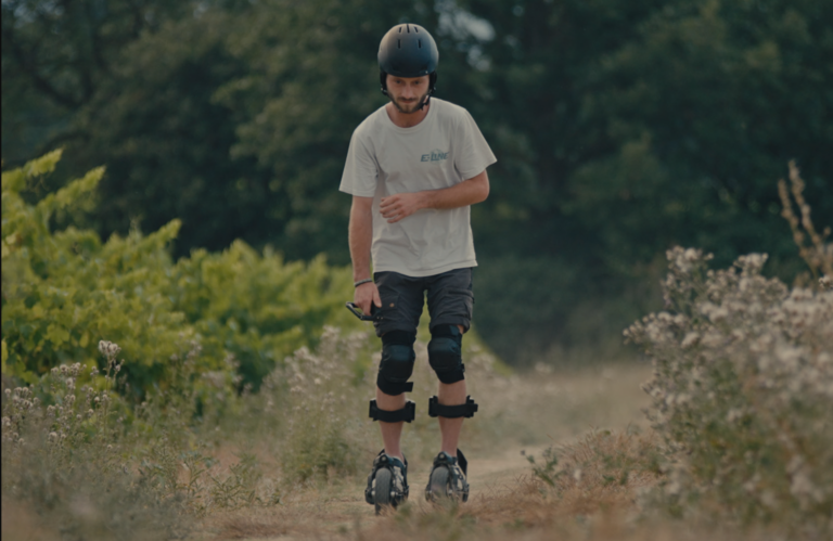 SKWHEEL Electric Skis Turn Urban Streets Into Ski Trails - No Snow