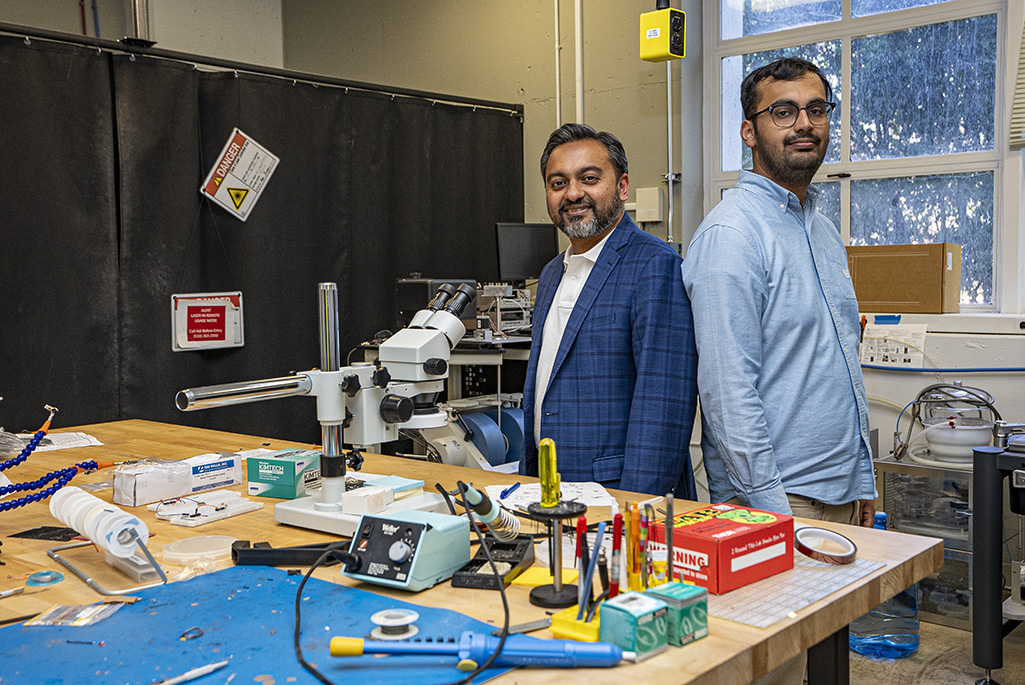 Groundbreaking Microcapacitors Could Power Chips of the Future - CleanTechnica