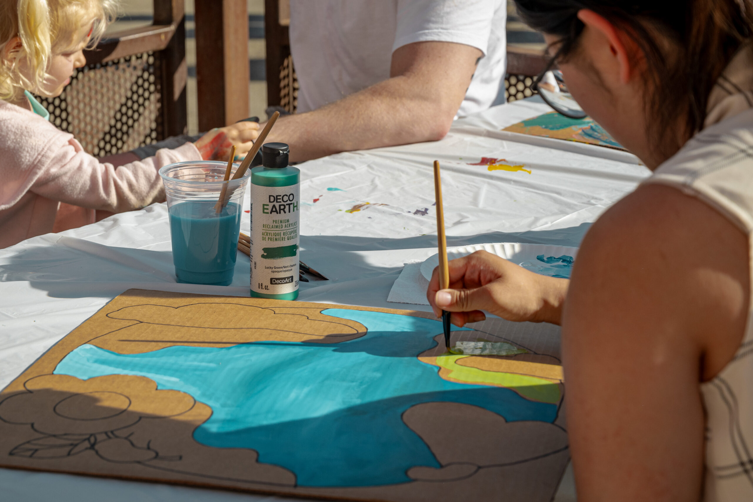 Deco Art Initial Impressions Stencil, 12 by 12, Sophisticated by DecoArt（並行輸入品） Deco Art PYI-101 Plastic Initial Impressions Stencil 12-inch x 12-inch,  Sophisticated : : Home \u0026 Kitchen