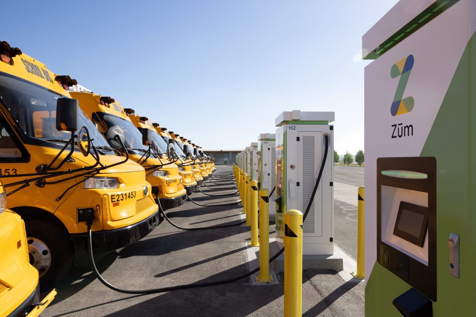 Zum Launches Nation's 1st School District with 100% Electric, Bidirectional V2G School Bus Fleet in Oakland - CleanTechnica