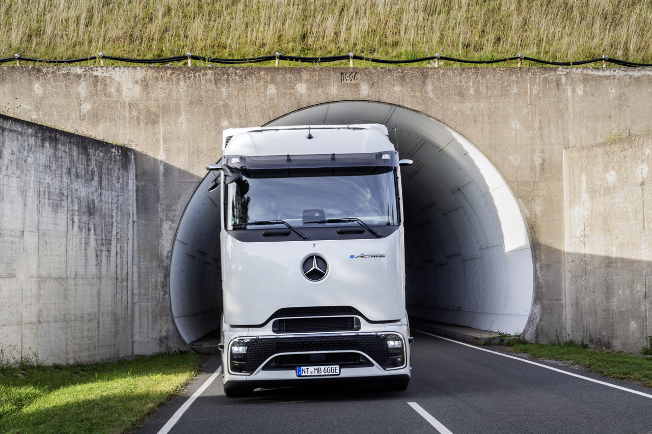 Mercedes-Benz Trucks Sends eActros 600 On Most Extensive Test Run in the Company’s History - CleanTechnica