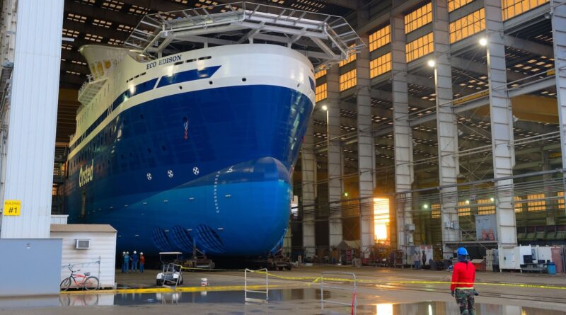 offshore wind eco edison service boat orsted