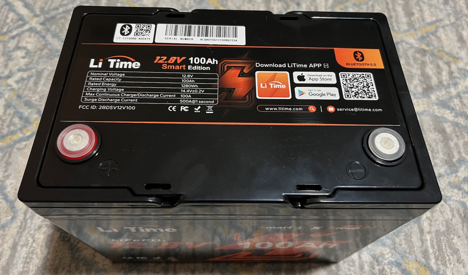 LiTime 12V battery top