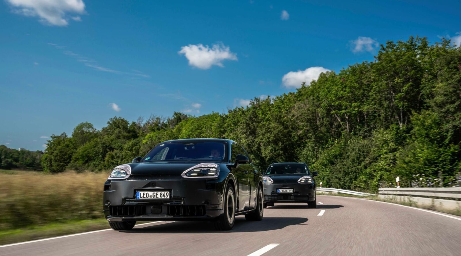 01 Porsche plans a trio of powertrains for the Cayenne e1722003407813