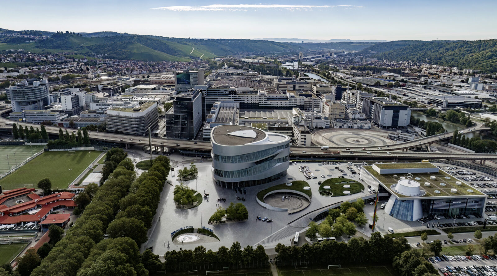 Battery Technologies of the Future: Mercedes-Benz eCampus Opens at Stuttgart-Untertürkheim Headquarters - CleanTechnica