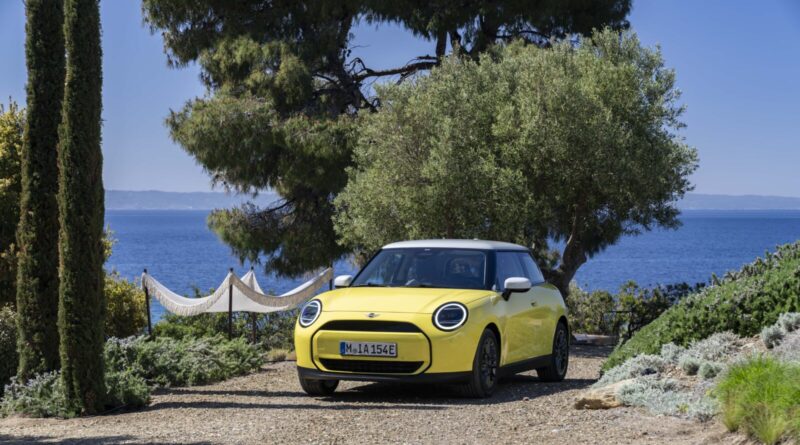 Mini Cooper EV Behind Schedule — Production Delayed in UK