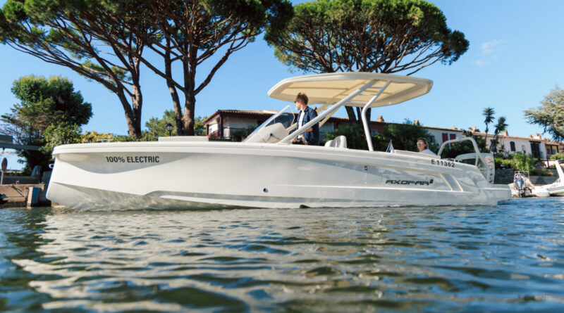 photo of Axopar’s Unique New Electric Boat Brand, AX/E, Is Powered By CleanTechnica Favorite Evoy image