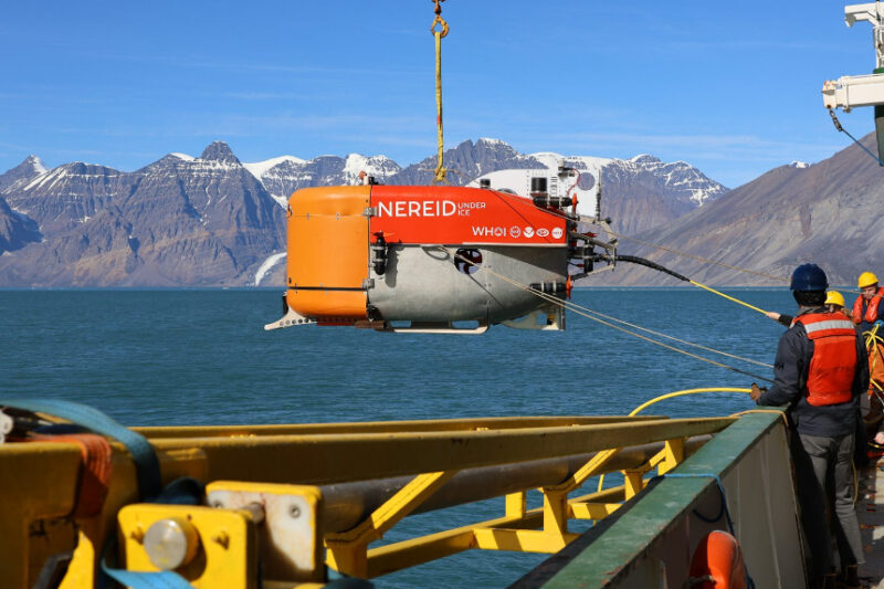 NUI submersible glaciers