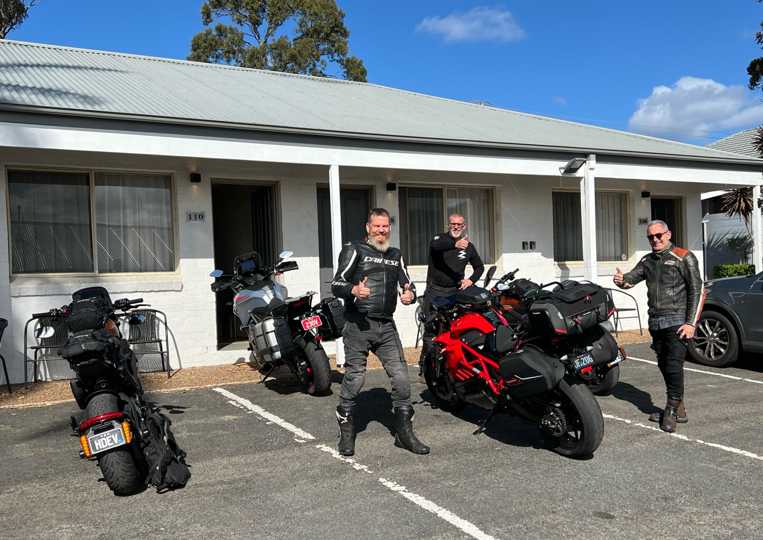 Electric Motorcycle Touring Down Under - CleanTechnica