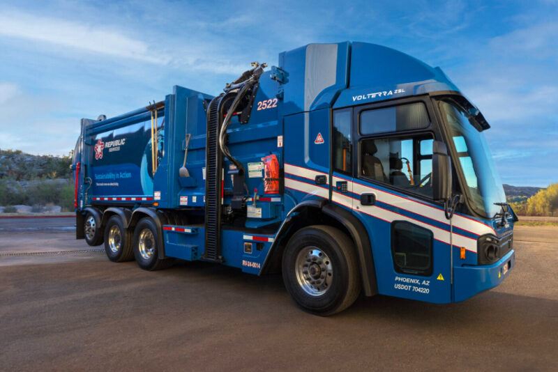 electric trash truck