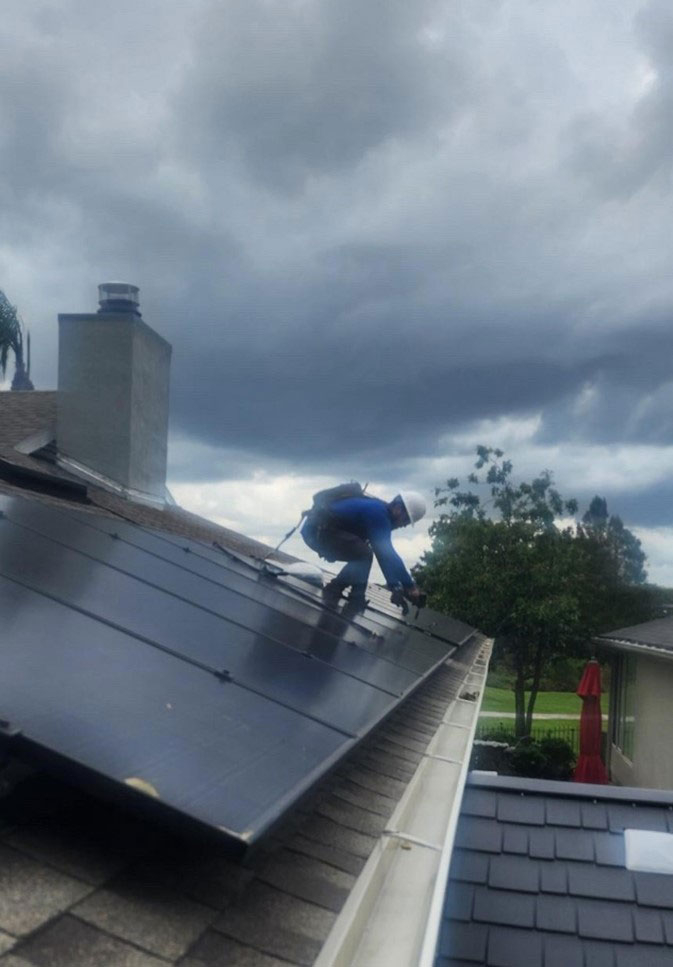 How Well Do Rooftop Solar Systems Survive A Hurricane? - CleanTechnica