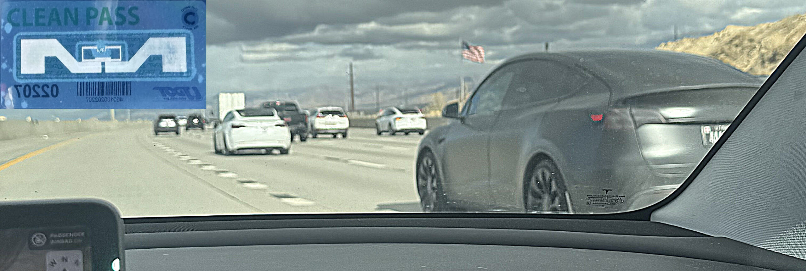 9245 3 Teslas on I 15. CleanPassElectronicIdentifier. Photos by Fritz Hasler scaled