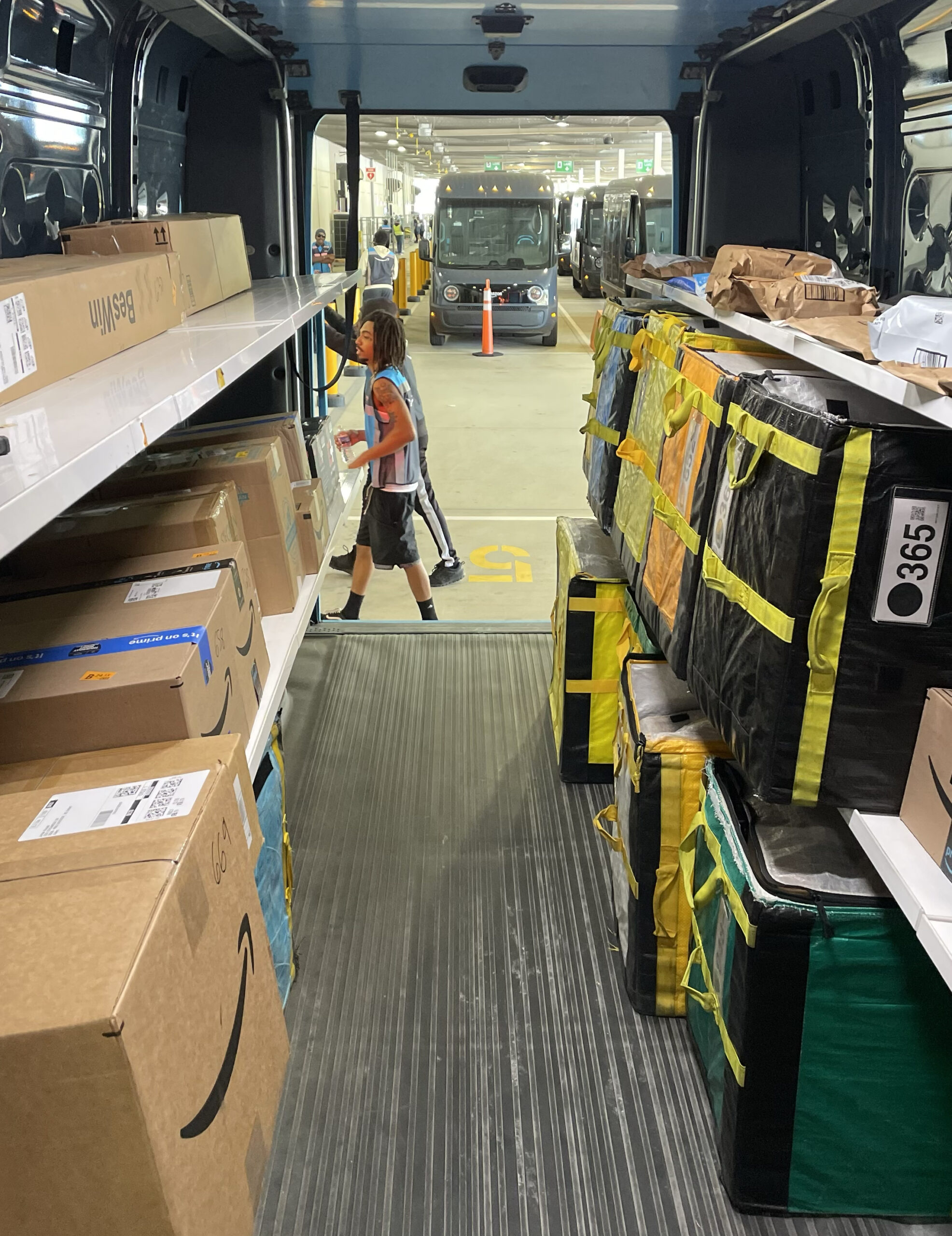 2928 Amazon Prime vans loading packages Charlotte North Carolina. December 8 2024. Photo with permission scaled