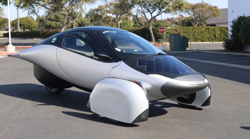 electric vehicles three-wheel solar panels autocycle aptera