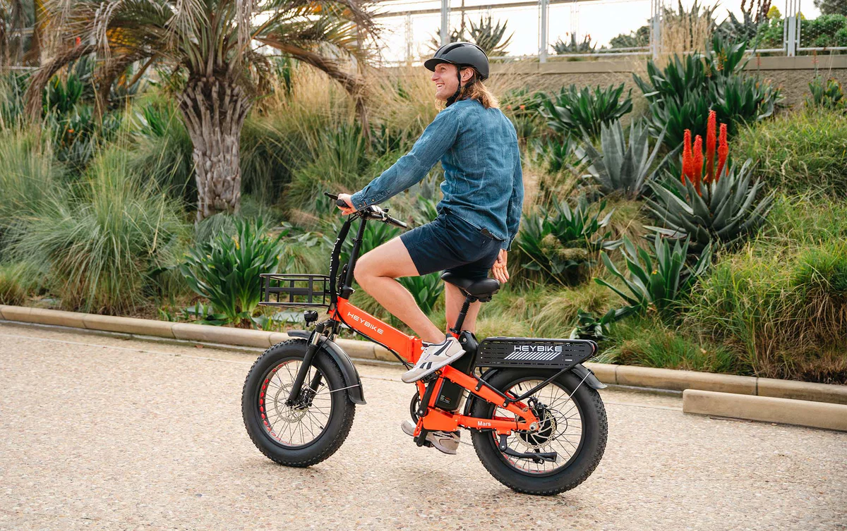 Unbeatable Deal: Heybike Mars 2.0 Folding E-Bike Is Just $899 — Plus A Free Basket!