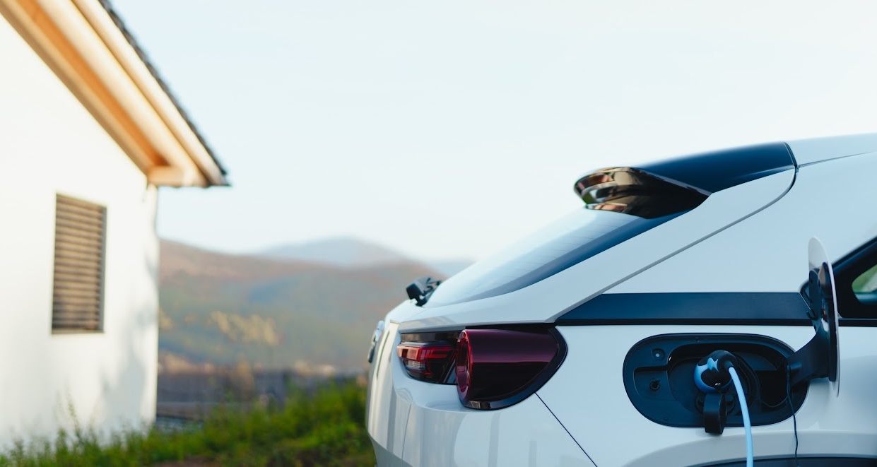 New Home EV Charging Solution Tells Gasmobiles: Get Off My Fleet!