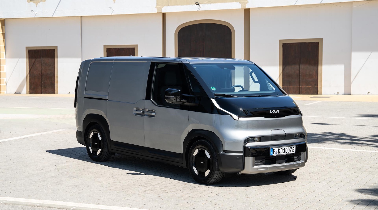 Kia PV5 Cargo Achieves Maximum 5-Star Rating in 2025 Euro NCAP Commercial Van Safety Assessment - CleanTechnica