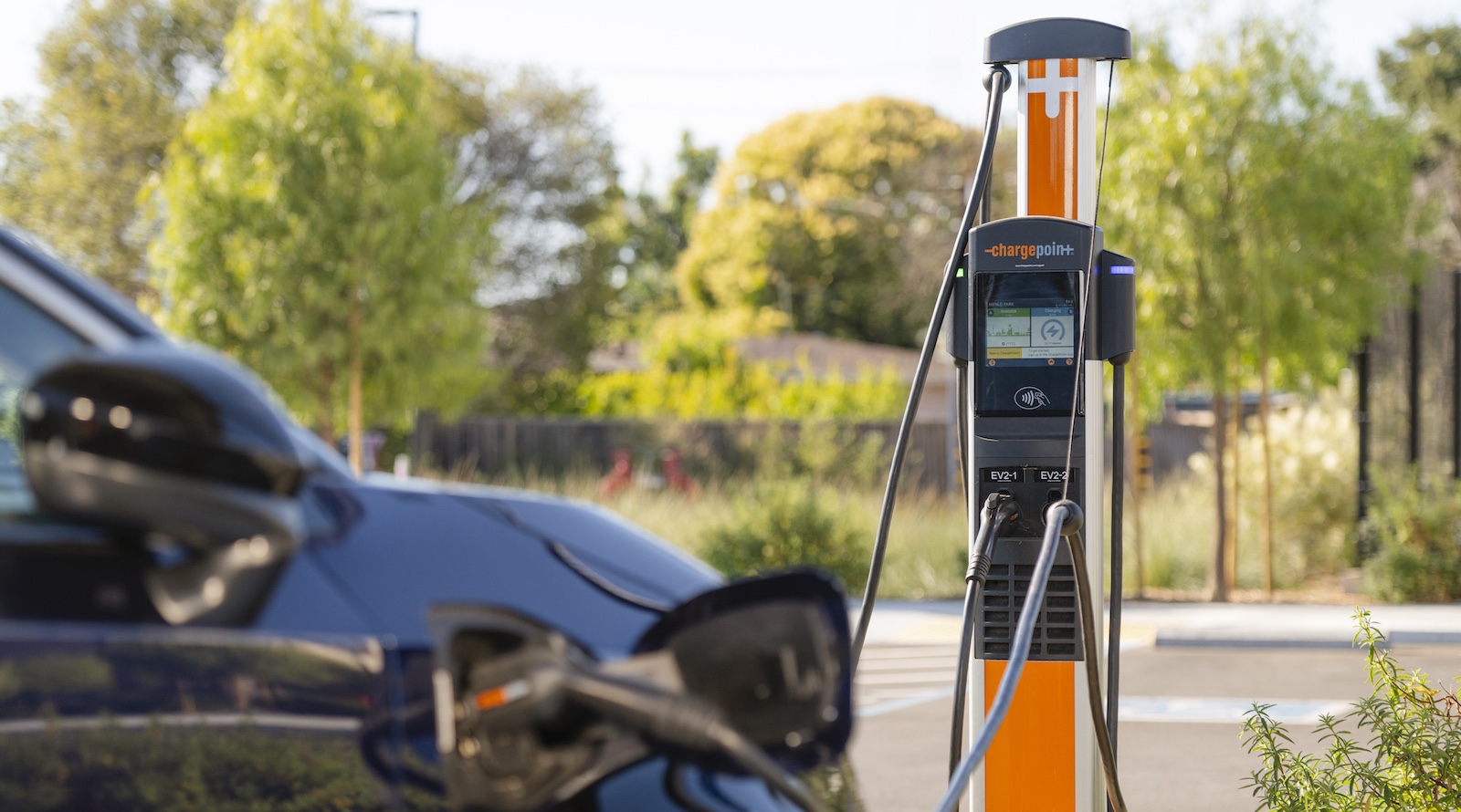 ChargePoint & Midwestern Wheels Deliver Seamless EV Charging for Wisconsin Communities