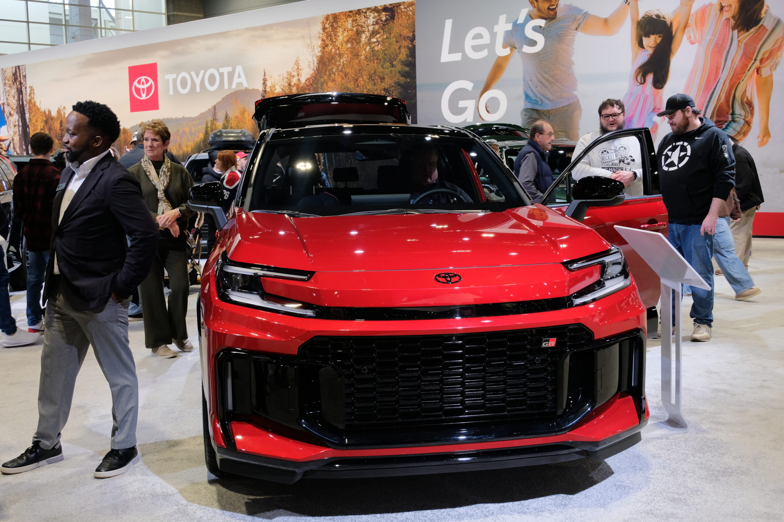 The Highlander BEV: Toyota’s Missing Debut at the 2026 Chicago Auto Show