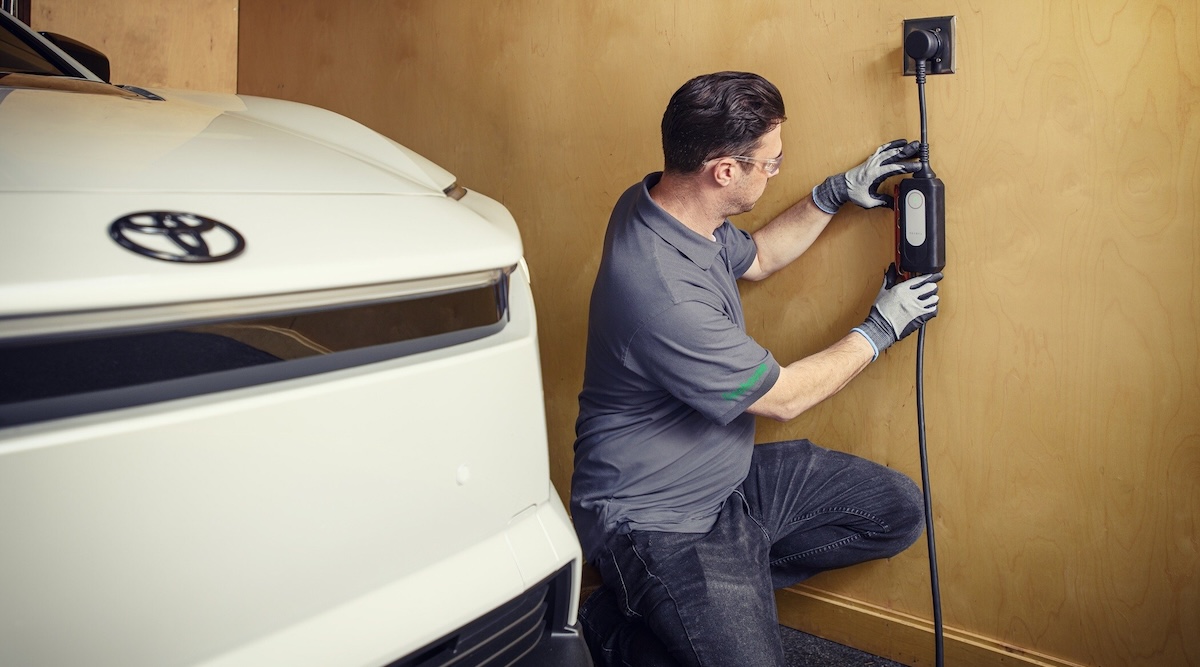 Toyota Ra Mắt Hợp Tác Sạc Xe Điện Mới Để Tăng Doanh Số Tại Mỹ