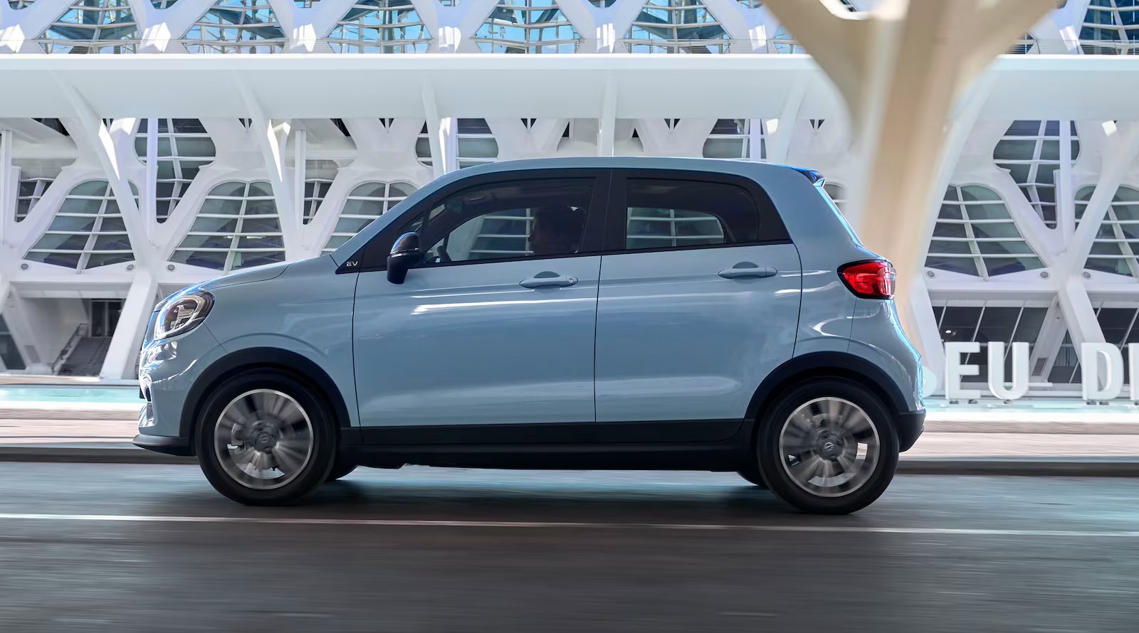 Xe điện giá 4.900 € đang được ưa chuộng tại châu Âu - CleanTechnica