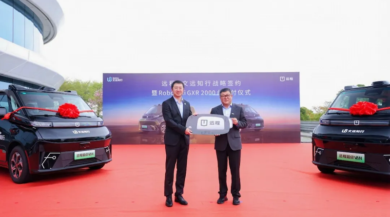 Geely y WeRide planean construir 2.000 Robotaxis este año