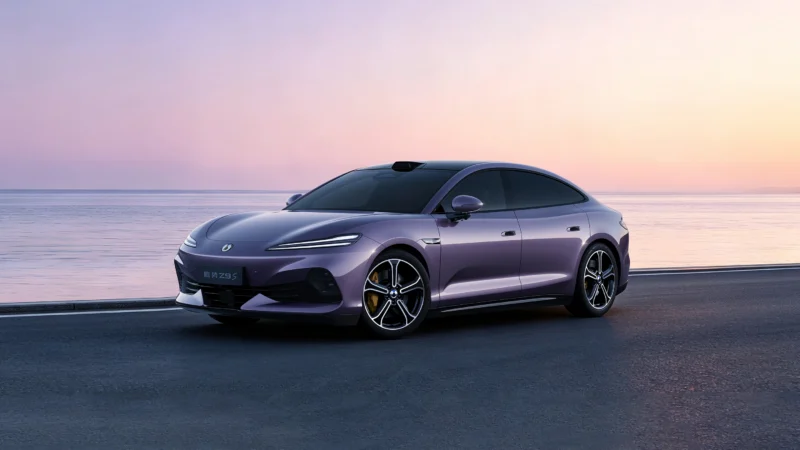 Record setting Denza Z9S. Image credit: BYD