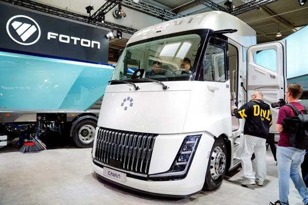 BAIC-Foton Debuts “Cavan Beacon” Freight Truck in Hannover